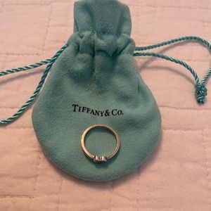 Tiffany and Co. size 5.5 Paloma Picasso Silver Diamond Heart Ring